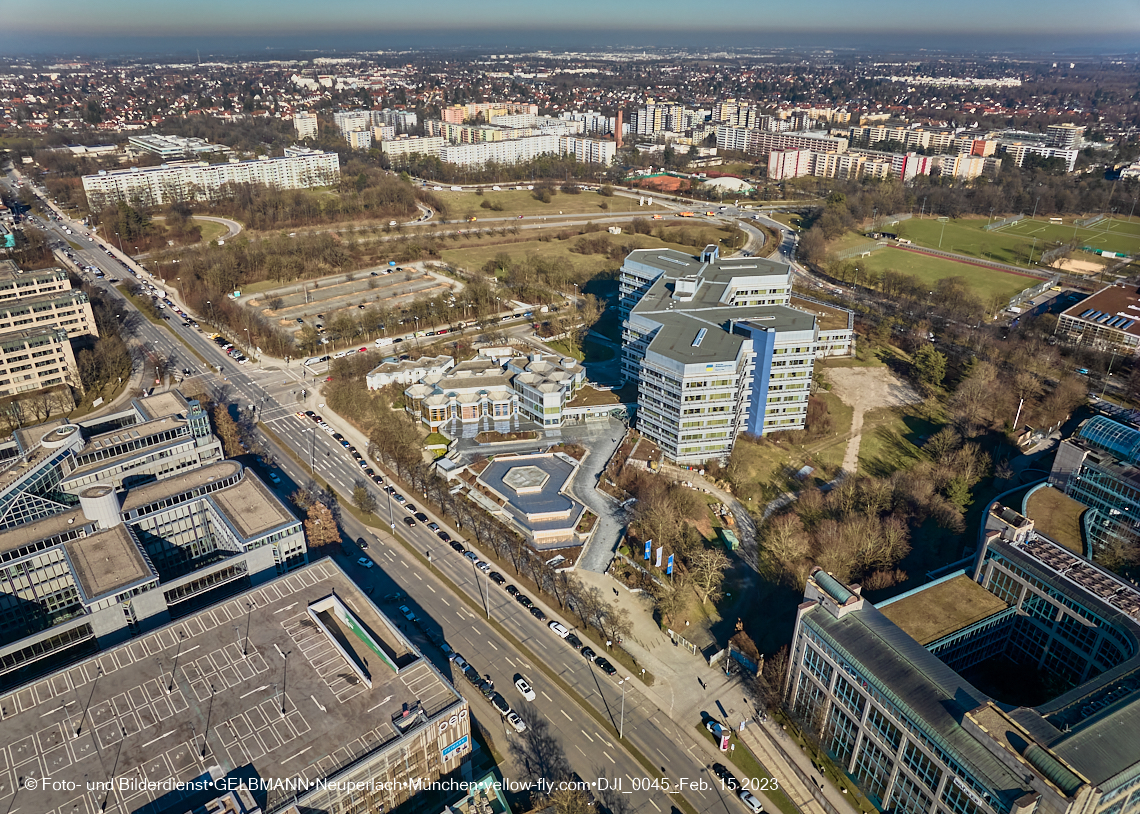 15.02.2023 - Perlach Plaza - Rentenversicherung - SHAERE - Allianz in Neuperlach